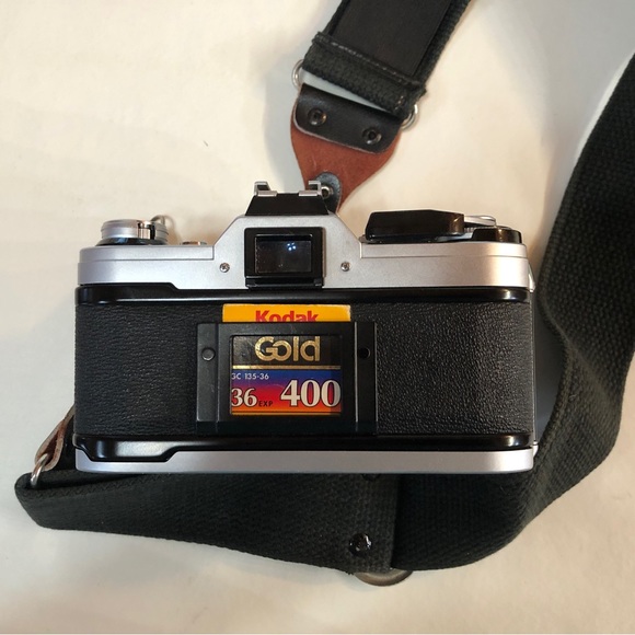 Vintage Canon AE-1 w/ 50mm Lens, ZYKKOR Flash, Canon FD 100-200/5.6 Zoom etc. - Picture 9 of 13